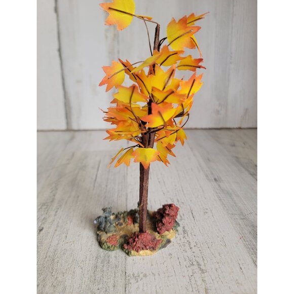 Village fall tree animals forest squirrel accessory xmas decor - Picture 5 of 7